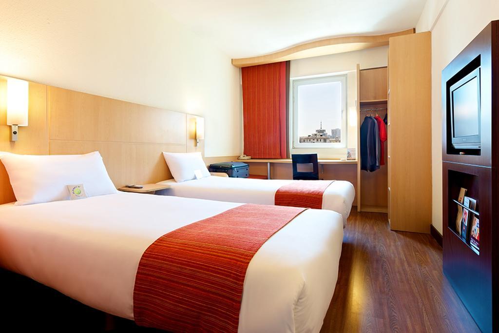 Ibis Leshan City Center Eksteriør bilde