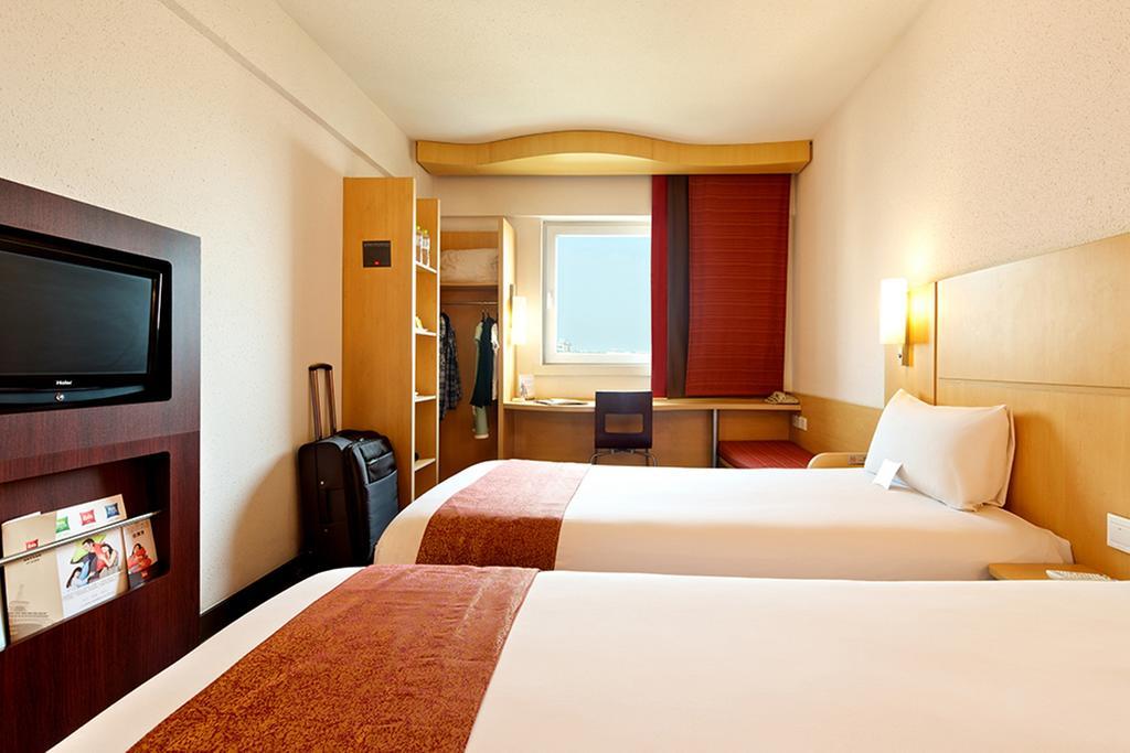 Ibis Leshan City Center Eksteriør bilde