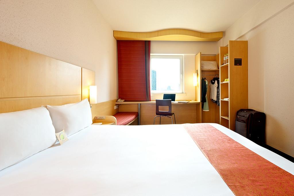 Ibis Leshan City Center Eksteriør bilde