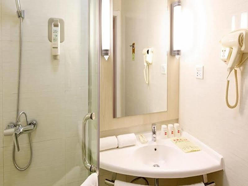 Ibis Leshan City Center Eksteriør bilde