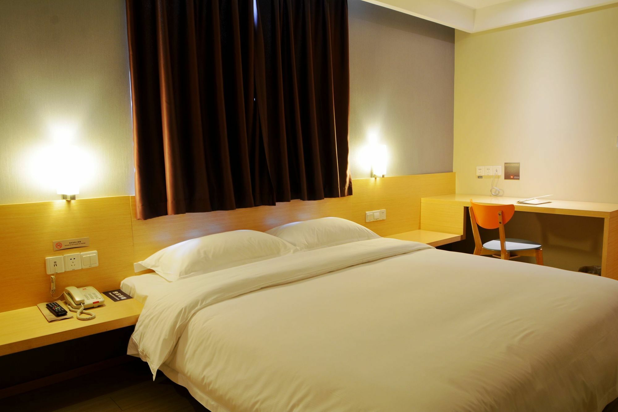 Ibis Leshan City Center Eksteriør bilde