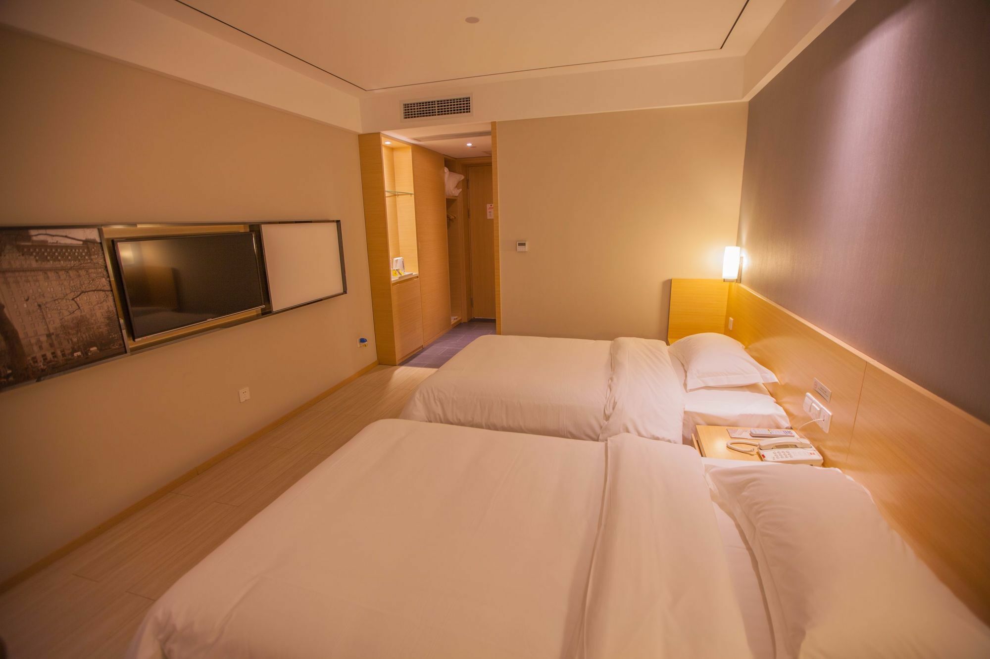 Ibis Leshan City Center Eksteriør bilde