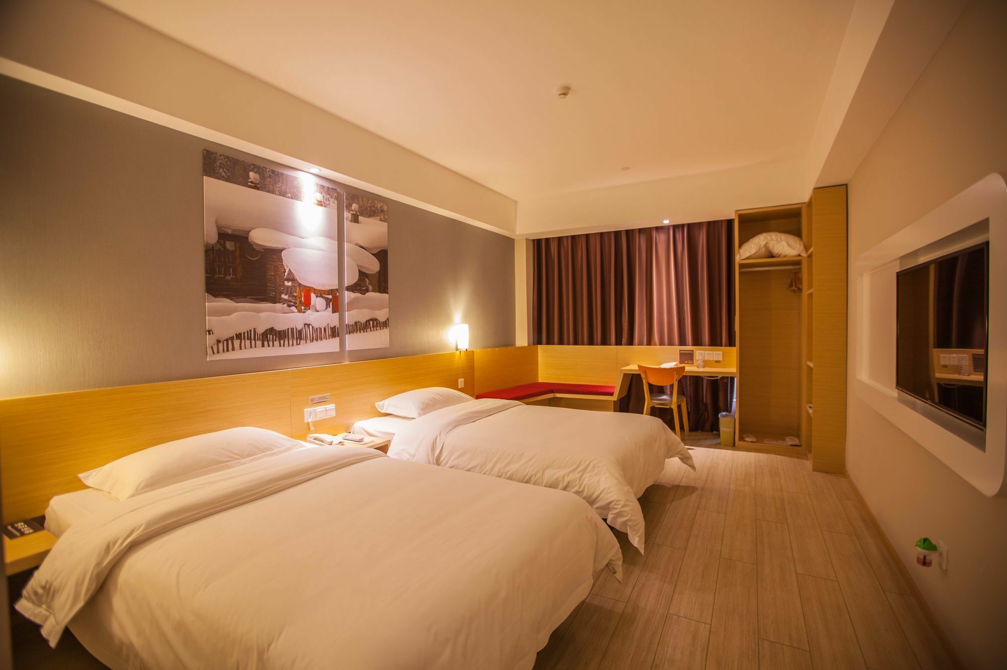 Ibis Leshan City Center Eksteriør bilde