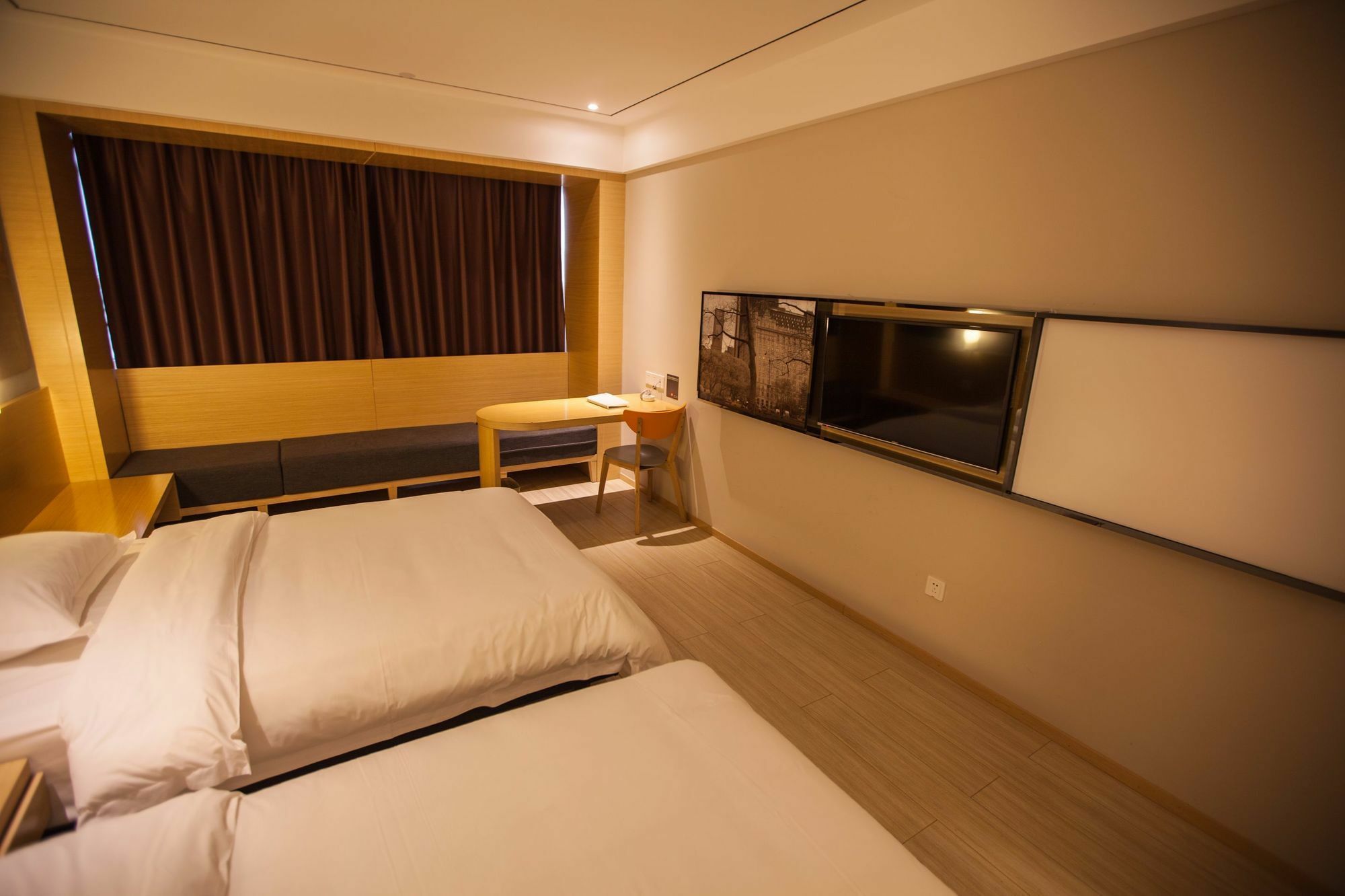 Ibis Leshan City Center Eksteriør bilde